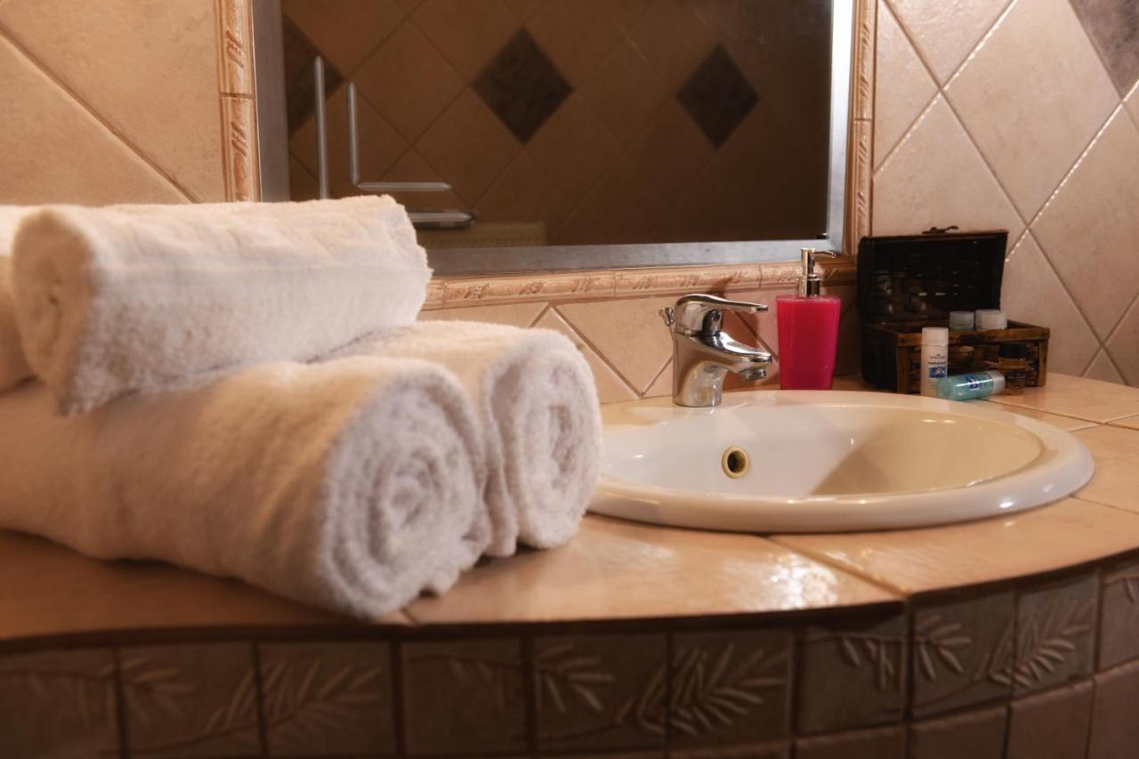 Hotel Epavlis Kato Poroia ภายนอก รูปภาพ
