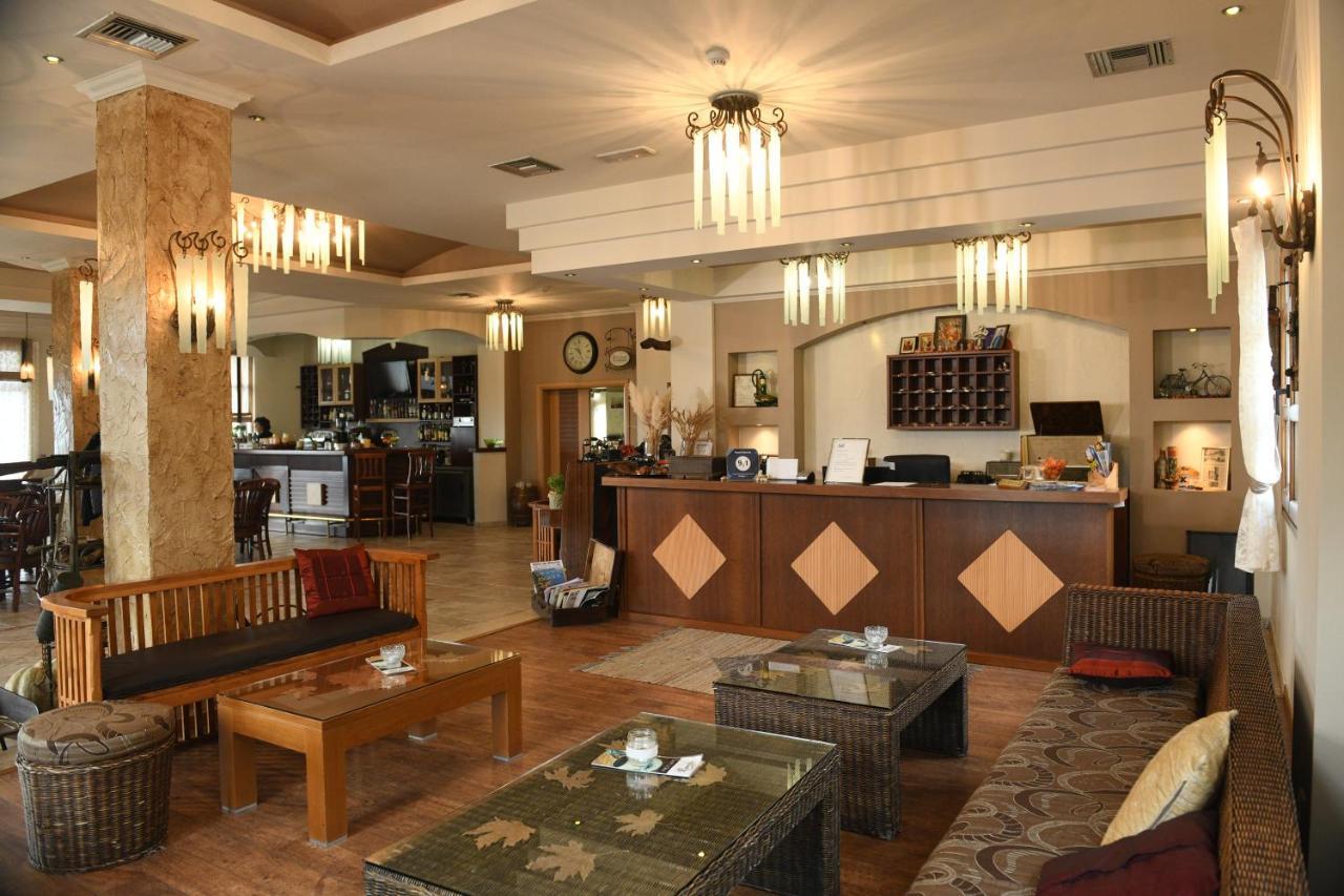 Hotel Epavlis Kato Poroia ภายนอก รูปภาพ